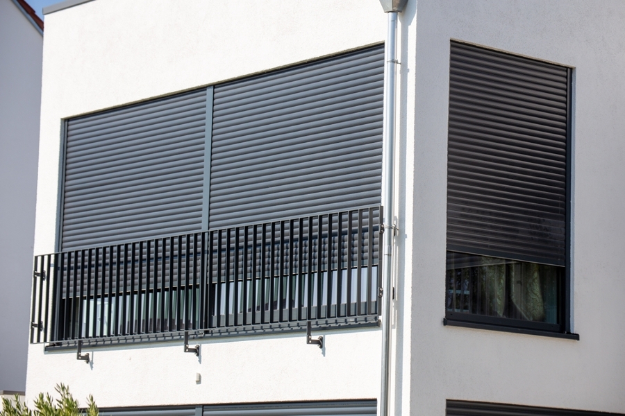 ¿Cómo evitar que se muevan las persianas con el viento? 🌬️